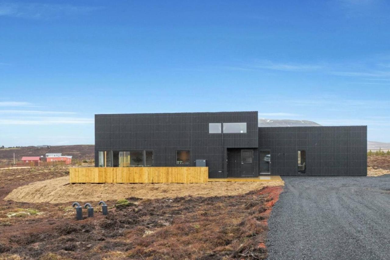 Luxury Log Home With A Hot Tub Selfoss Zewnętrze zdjęcie