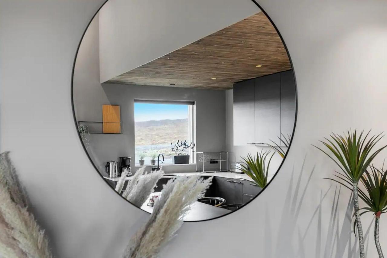 Luxury Log Home With A Hot Tub Selfoss Zewnętrze zdjęcie