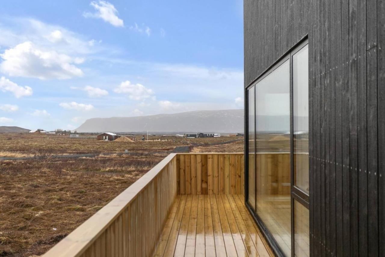 Luxury Log Home With A Hot Tub Selfoss Zewnętrze zdjęcie